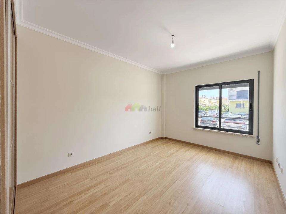 Apartamento T3 para Venda em Pinhal Novo Foto 32