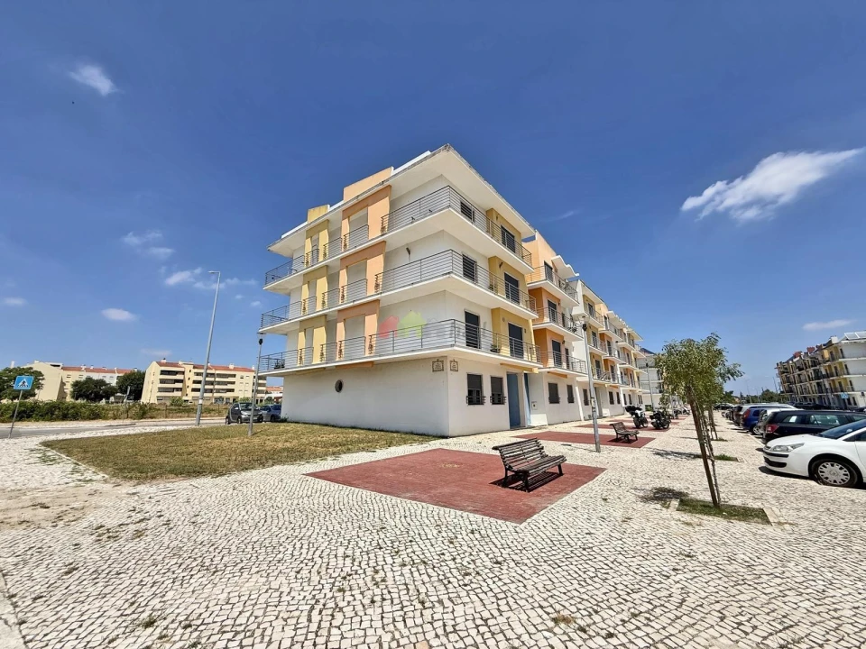 Apartamento T3 para Venda em Pinhal Novo Foto 1