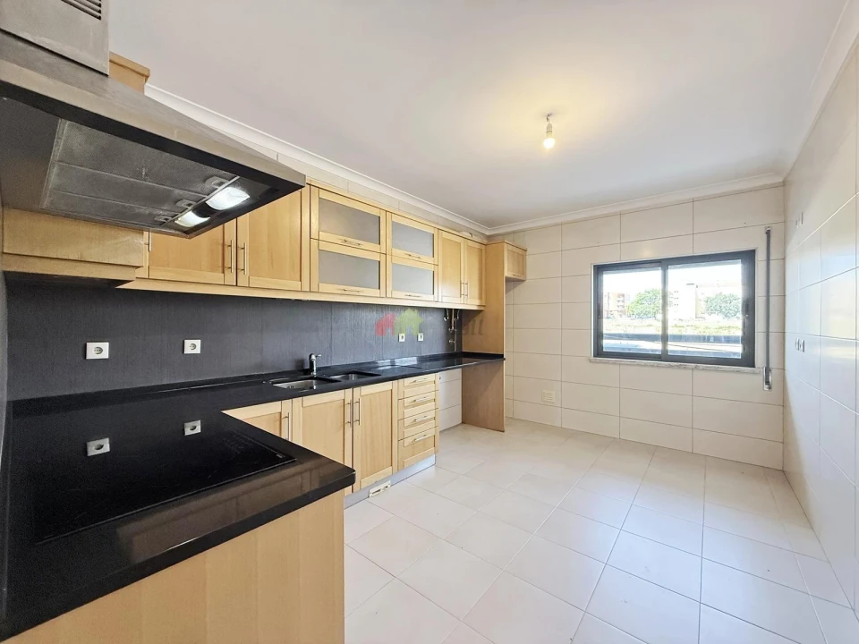 Apartamento T3 para Venda em Pinhal Novo Foto 12
