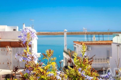 Moradia T3 para Venda em Santa Luzia