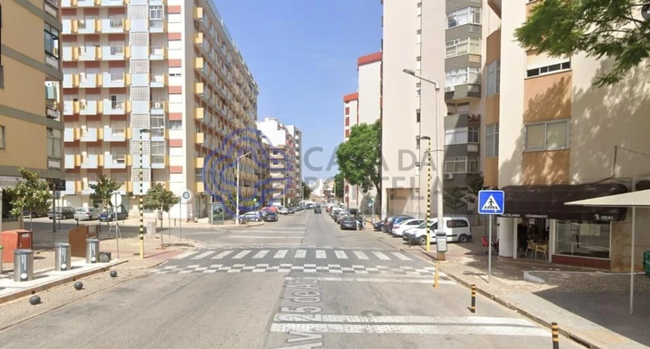Apartamento T3 para Venda em Portimão Foto 2