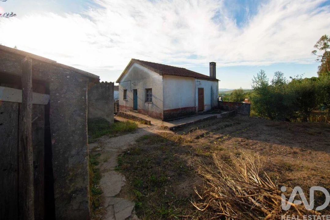 Moradia T2 para Venda em Lousã e Vilarinho Foto 18