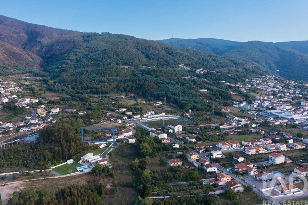 Moradia T2 para Venda em Lousã e Vilarinho Foto 24