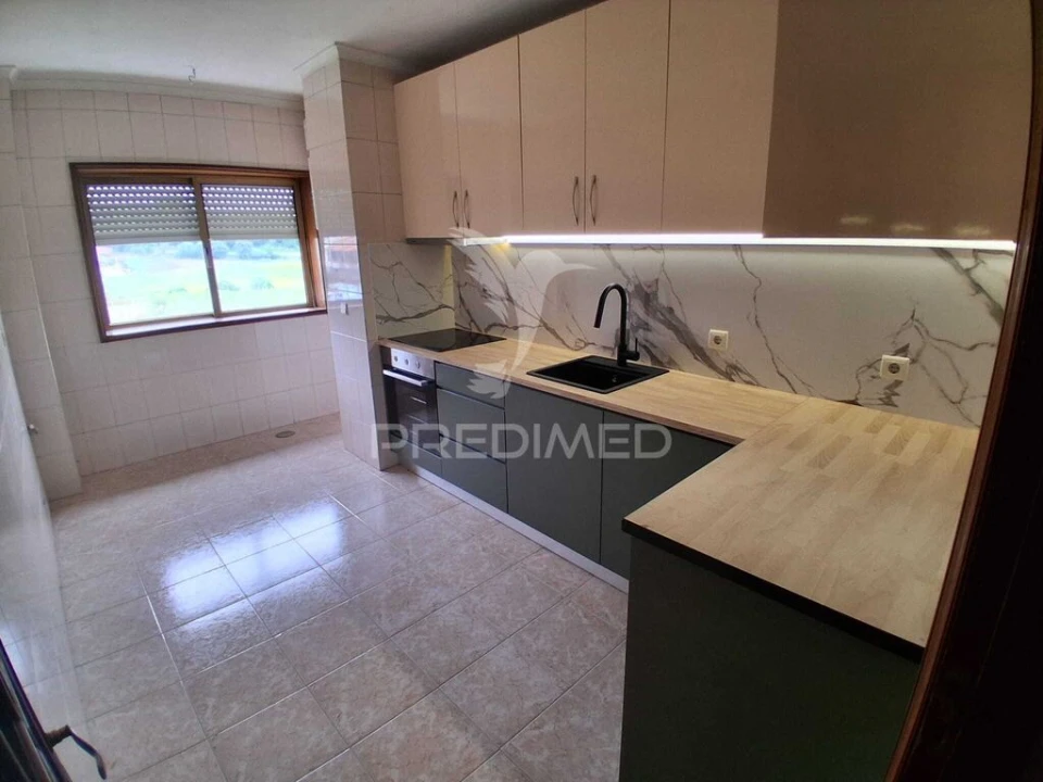 Apartamento T3 para Venda em Rio Tinto Foto 4