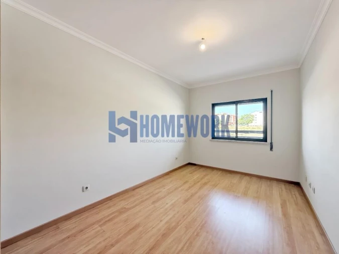 Apartamento T3 para Venda em Pinhal Novo Foto 24