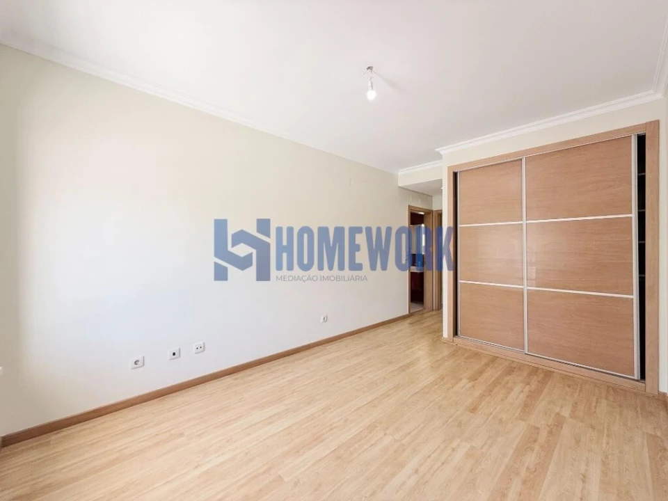 Apartamento T3 para Venda em Pinhal Novo Foto 34