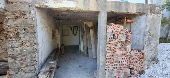 Moradia T2 para Venda em Santo Andre das Tojeiras