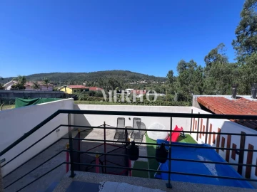 Moradia T4 para Venda em Carreiras (São Miguel) e Carreiras (Santiago)
