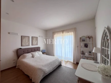 Moradia T4 para Venda em Carreiras (São Miguel) e Carreiras (Santiago)