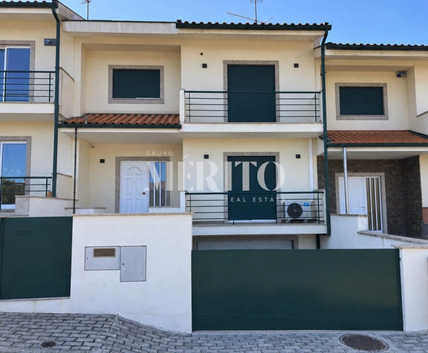 Moradia T4 para Venda em Carreiras (São Miguel) e Carreiras (Santiago) Foto 22