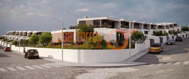 Moradia T3 para Venda em São Felix da Marinha