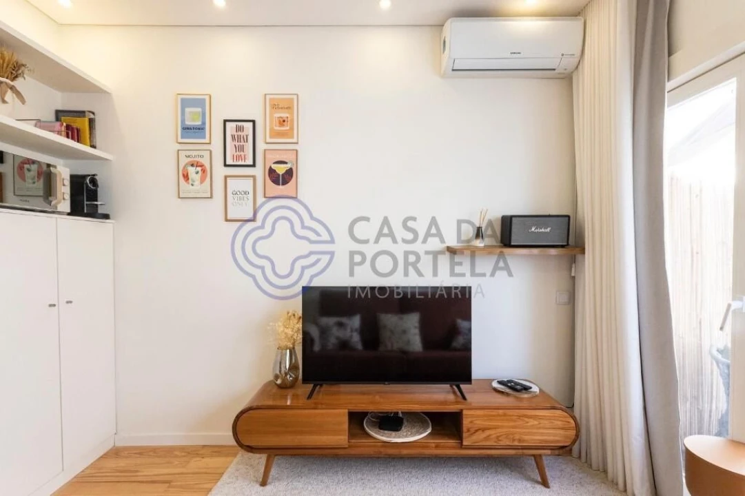 Apartamento T1 para Venda em Cedofeita, Santo Ildefonso, Sé, Miragaia, São Nicolau e Vitória Foto 17