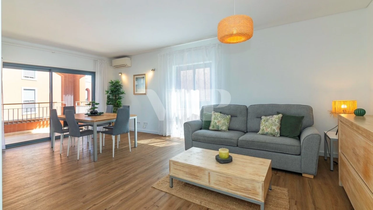 Apartamento T2 para Venda em Quarteira Foto 8