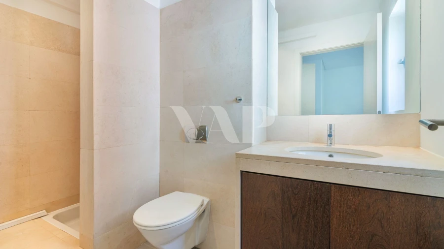 Apartamento T2 para Venda em Quarteira Foto 18