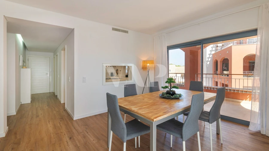 Apartamento T2 para Venda em Quarteira Foto 4
