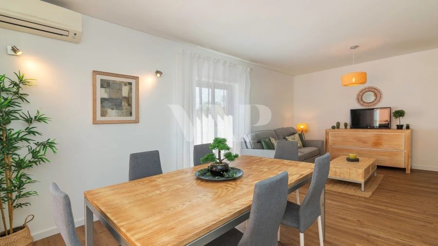 Apartamento T2 para Venda em Quarteira Foto 2