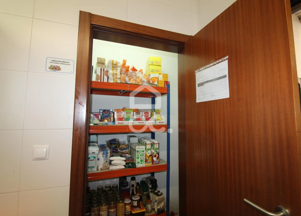 Negócio para Venda em Amora Foto 14