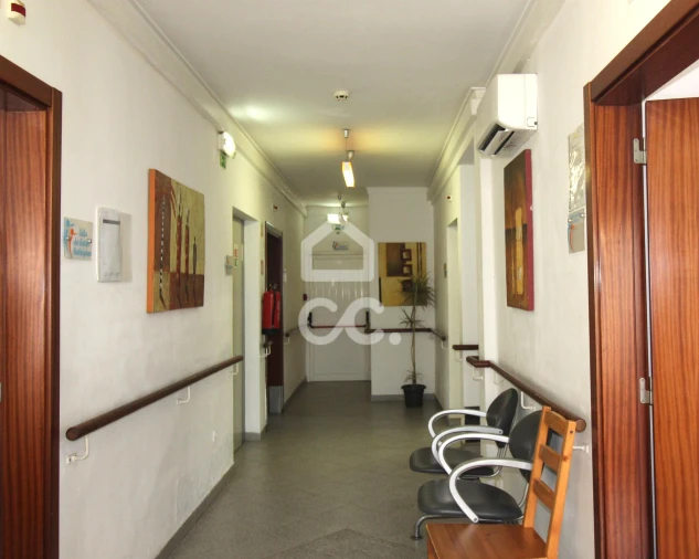 Negócio para Venda em Amora Foto 4