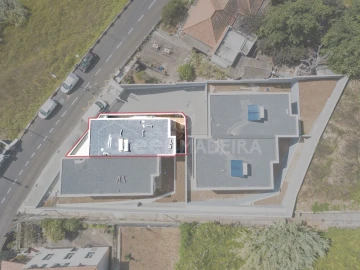 Moradia T3 para Venda em Santo Antonio