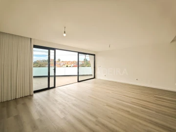 Moradia T3 para Venda em Santo Antonio