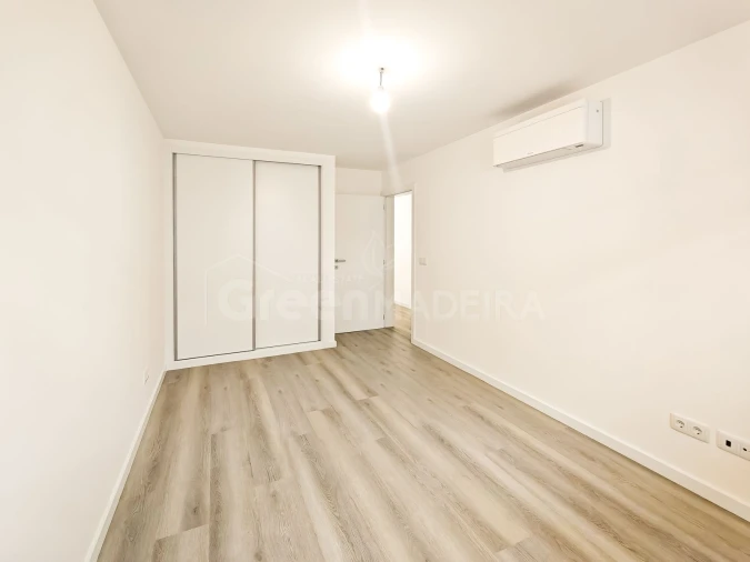 Moradia T3 para Venda em Santo Antonio Foto 32