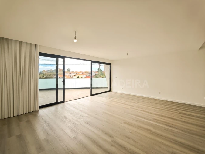 Moradia T3 para Venda em Santo Antonio Foto 11
