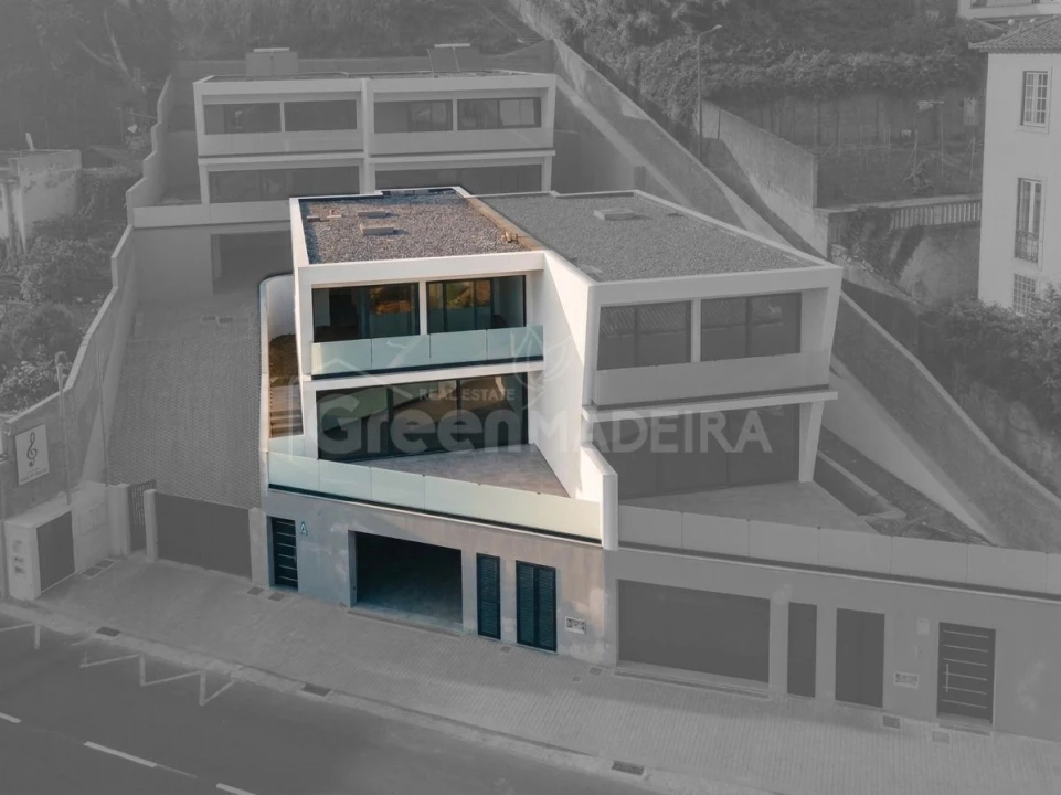 Moradia T3 para Venda em Santo Antonio Foto 9