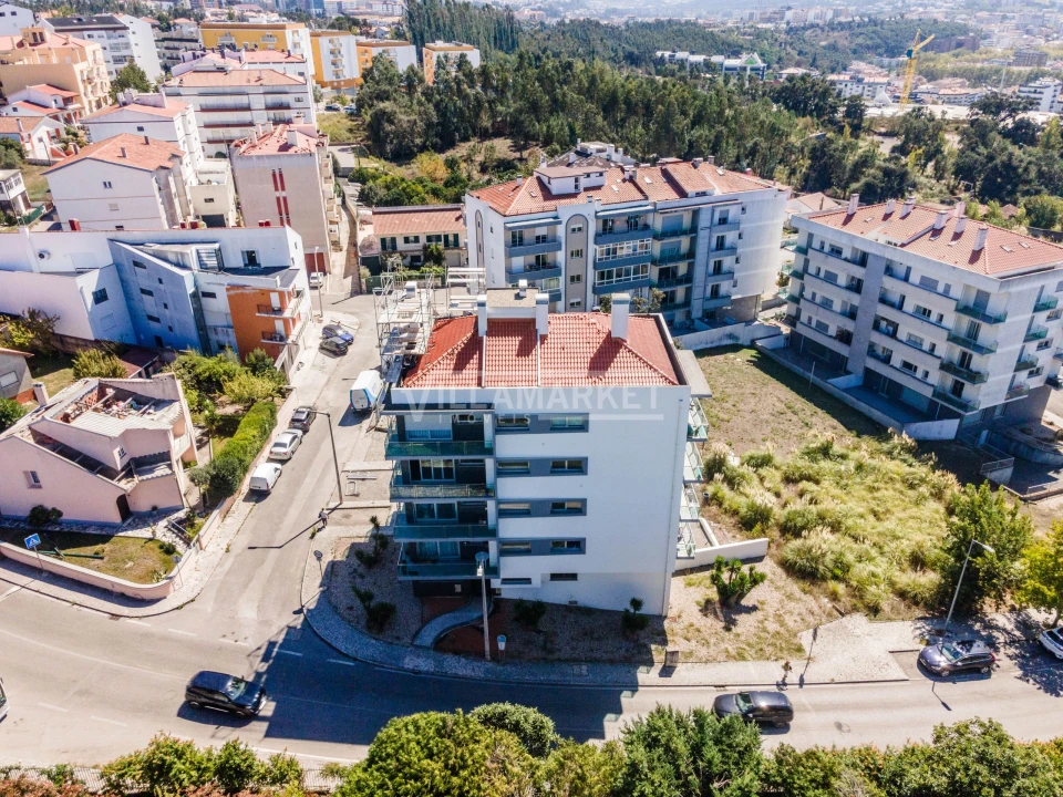 Apartamento T3 para Venda em Leiria, Pousos, Barreira e Cortes Foto 44