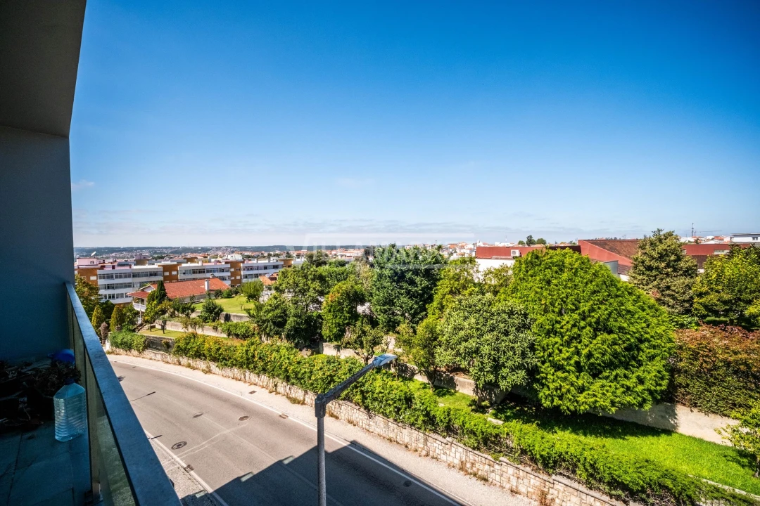 Apartamento T3 para Venda em Leiria, Pousos, Barreira e Cortes Foto 56
