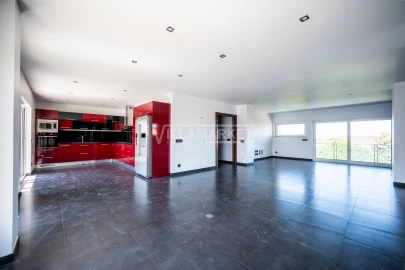 Apartamento T3 para Venda em Leiria, Pousos, Barreira e Cortes