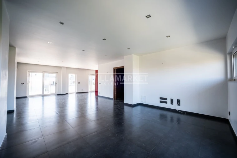Apartamento T3 para Venda em Leiria, Pousos, Barreira e Cortes Foto 9