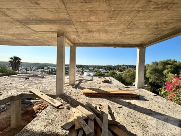 Moradia T4 para Venda em Mexilhoeira Grande