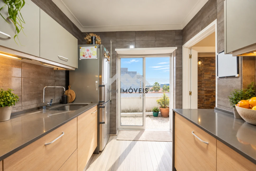 Apartamento T2 para Venda em Rio Tinto Foto 36
