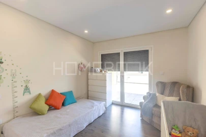 Apartamento T3 para Venda em Camarate, Unhos e Apelação
