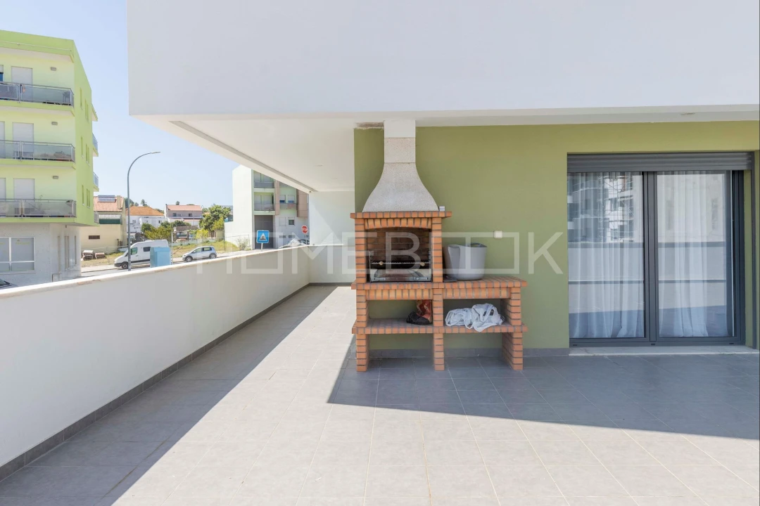 Apartamento T3 para Venda em Camarate, Unhos e Apelação Foto 24