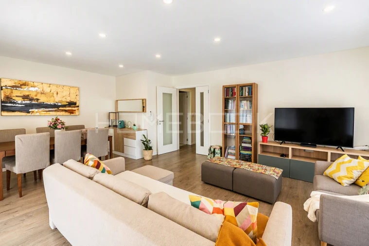Apartamento T3 para Venda em Camarate, Unhos e Apelação Foto 3