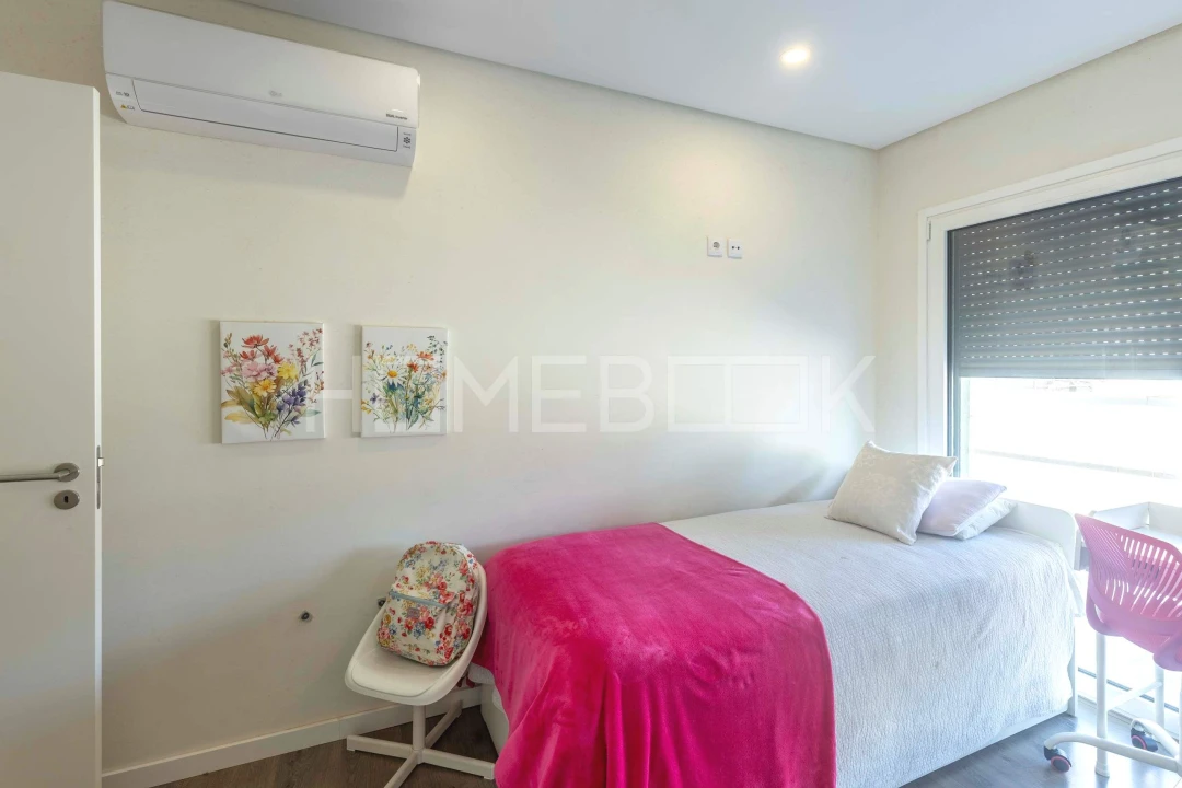 Apartamento T3 para Venda em Camarate, Unhos e Apelação Foto 17