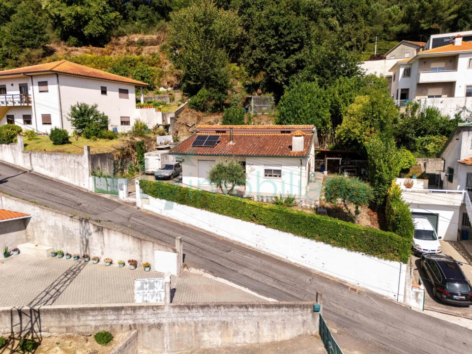 Moradia T3 para Venda em Tagilde e Vizela (São Paio) Foto 4