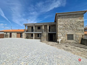 Moradia T5 para Venda em Seixo do Côa e Vale Longo