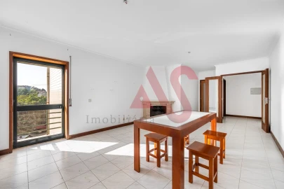 Apartamento T2 para Venda em Azurem