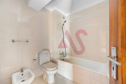 Apartamento T2 para Venda em Azurem