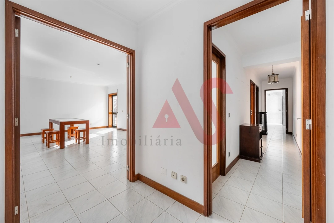 Apartamento T2 para Venda em Azurem Foto 4
