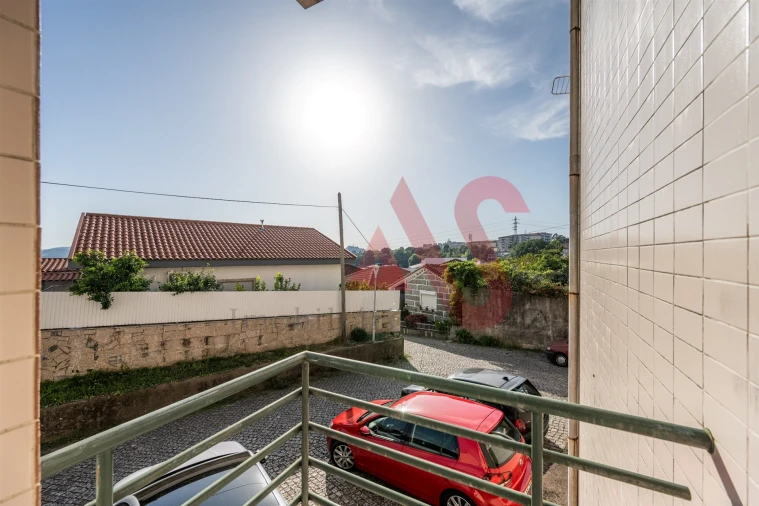 Apartamento T2 para Venda em Azurem Foto 8