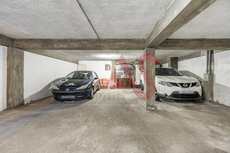 Apartamento T2 para Venda em Azurem Foto 20