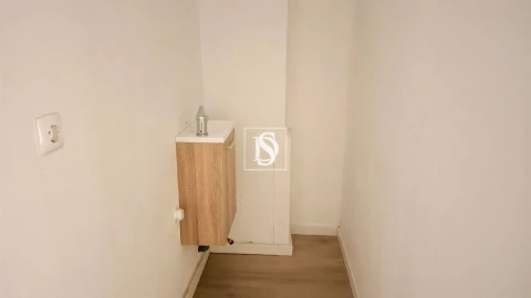 Loja para Venda em Alto do Seixalinho, Santo André e Verderena
