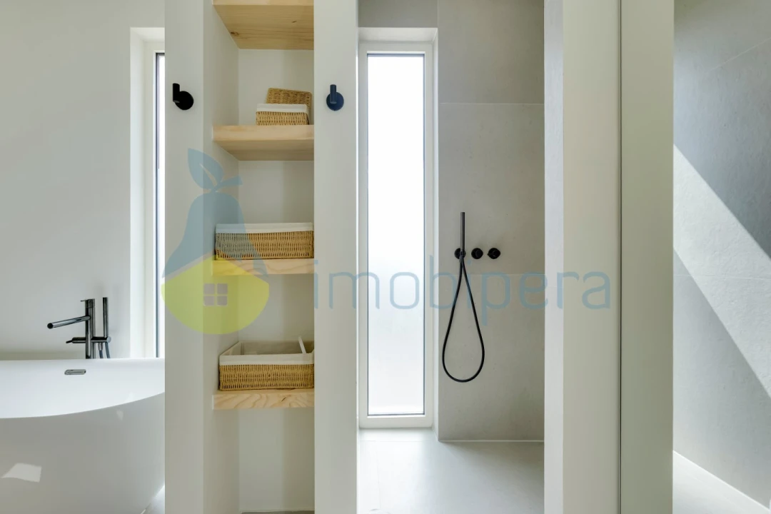 Moradia T3 para Venda em Santa Barbara de Nexe Foto 15