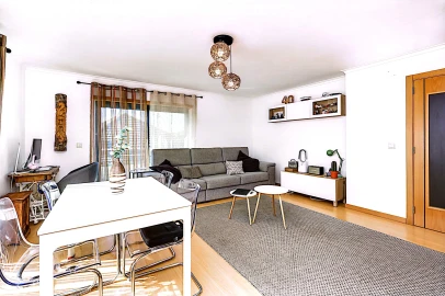 Apartamento T3 para Venda em Milharado