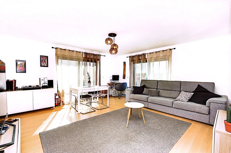 Apartamento T3 para Venda em Milharado Foto 3