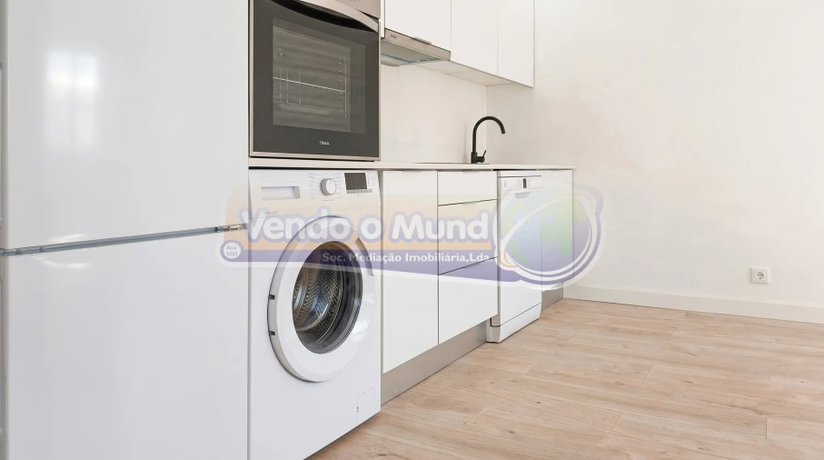 Apartamento T3 para Venda em Odivelas Foto 4