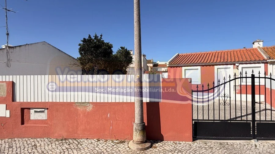 Moradia T3 para Venda em Samora Correia